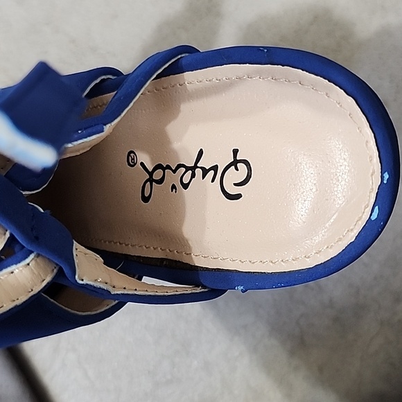 Platform shoes - Picture 7 of 8